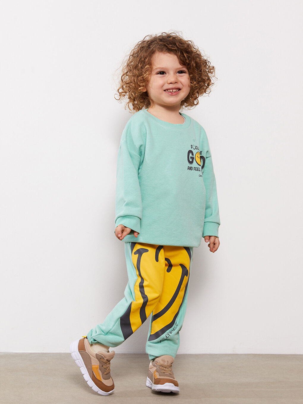 Crew Neck Long Sleeve SmileyWorld Printed Baby Boy Sweatshirt and Pants 2-Pack Set-1