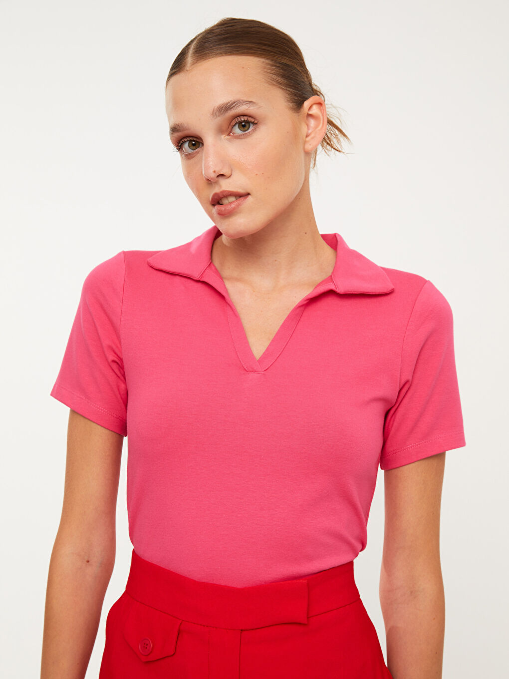 Pembe Polo Yaka Düz Kısa Kollu Kadın Tişört-2