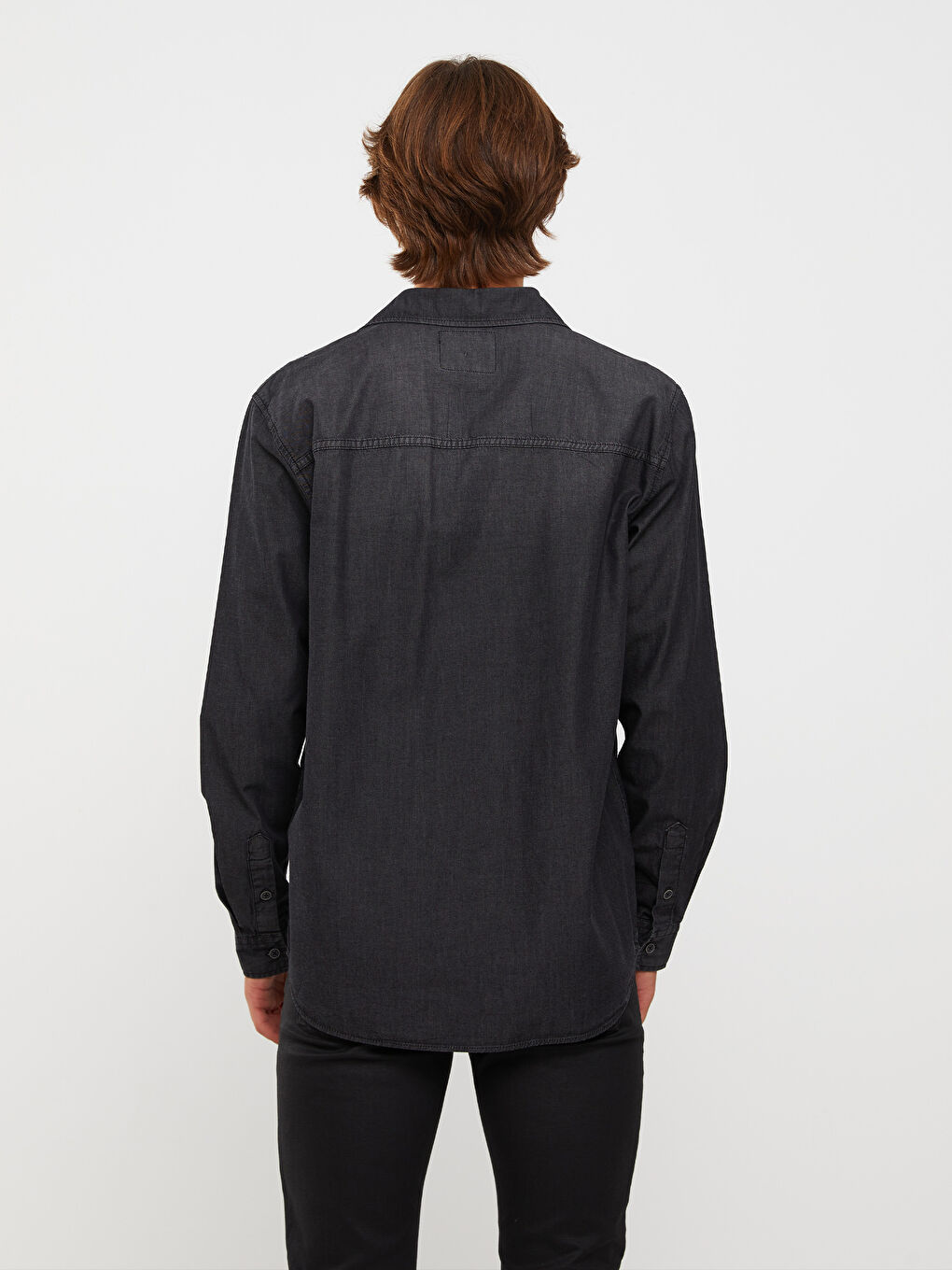 Рубашка из денима с длинным рукавом свободного кроя для мужчин-4