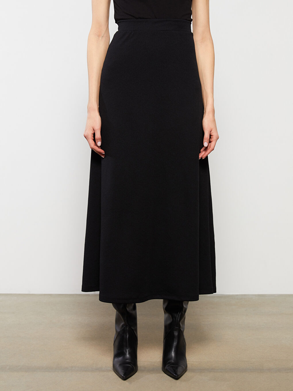 Women's Elasticated Waist Plain Skirt-3