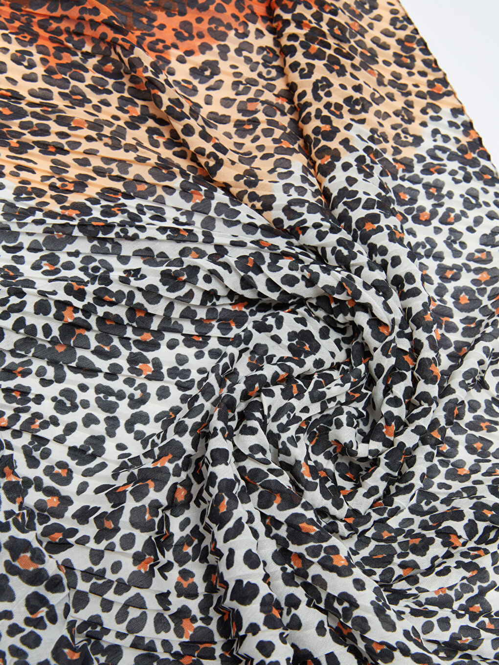 Kahverengi Leopar Desenli Kadın Şal-4