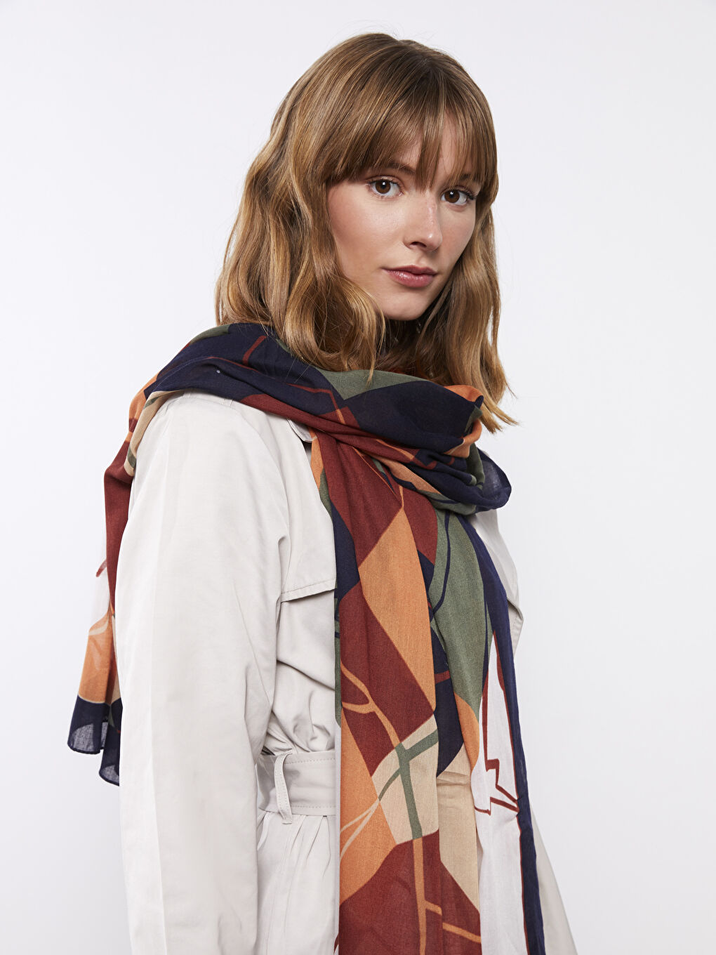 Kahverengi Desenli Kadın Şal