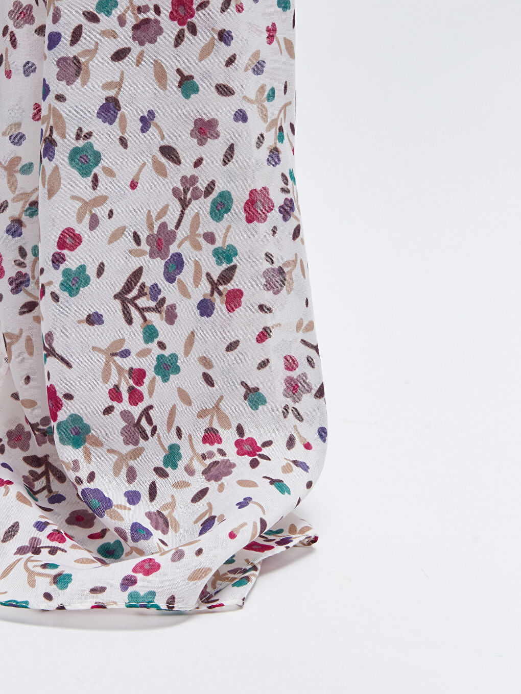 Beyaz Çiçek Desenli Kadın Şal-3