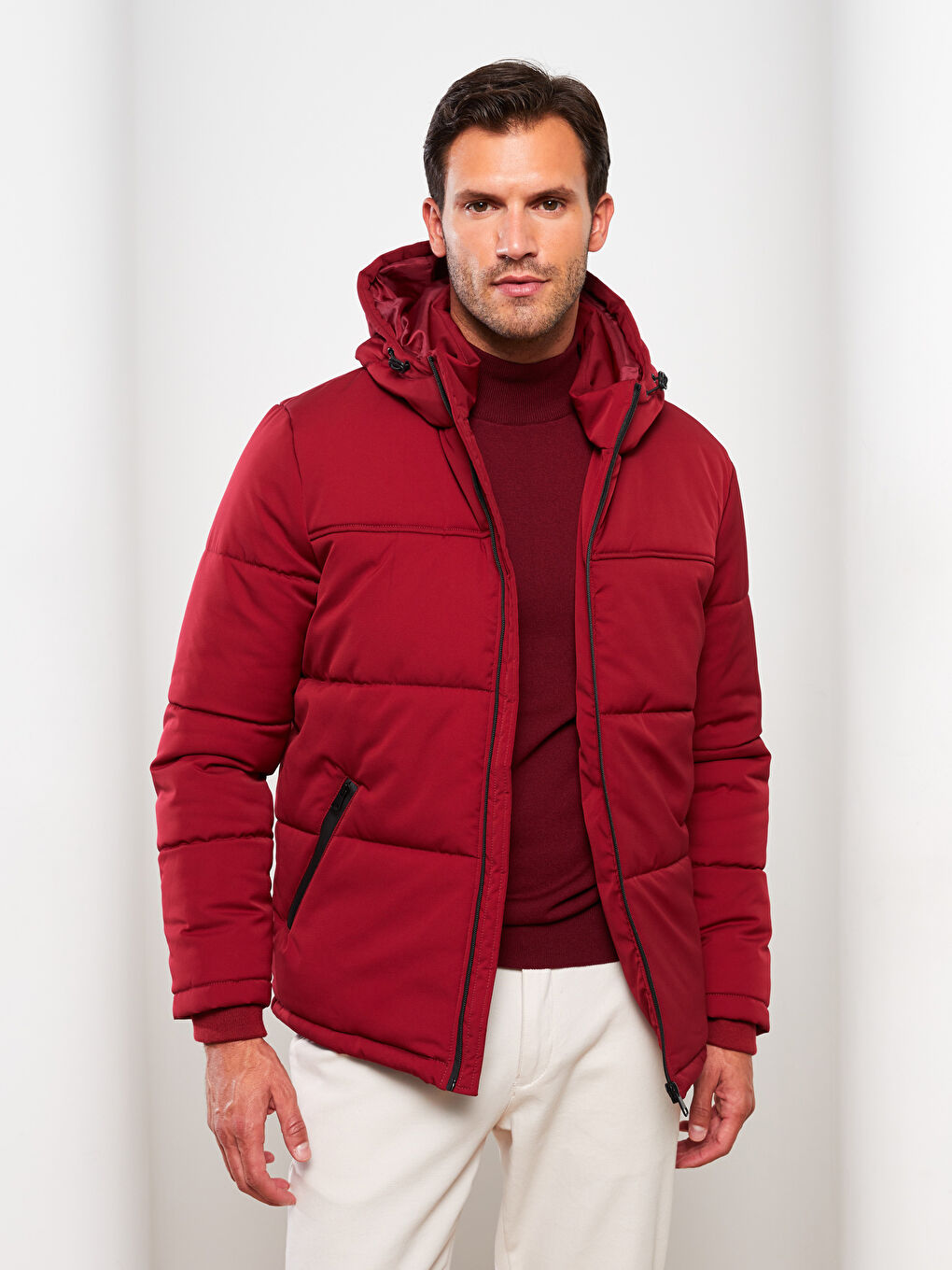Kırmızı Standart Kalıp Kapüşonlu Erkek Şişme Mont