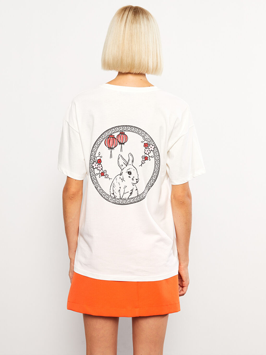 Ekru Bisiklet Yaka Baskılı Kısa Kollu Kadın Tişört-4