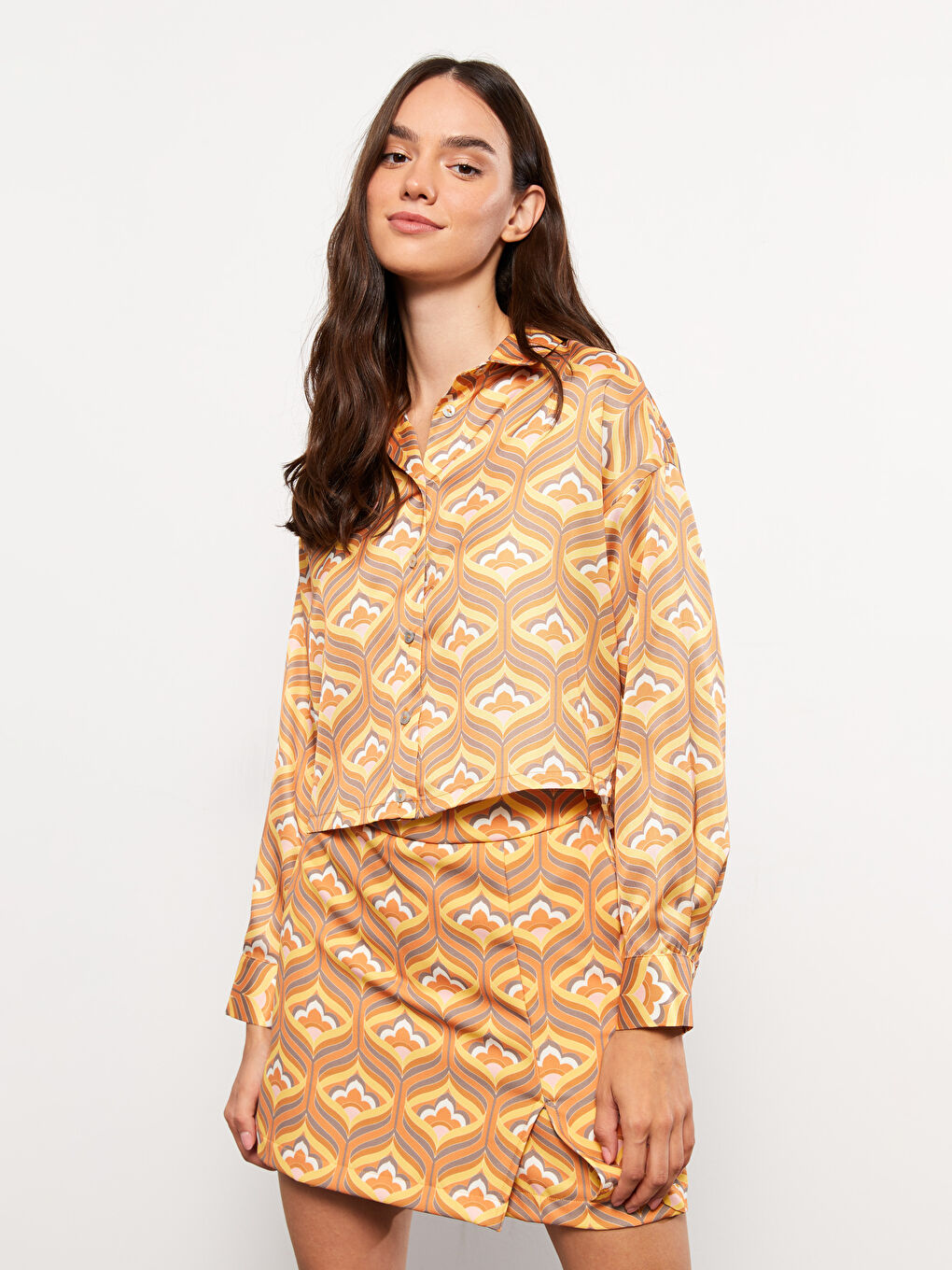 Košulja za Žene od Satena sa Uzorkom i Dugim Rukavima