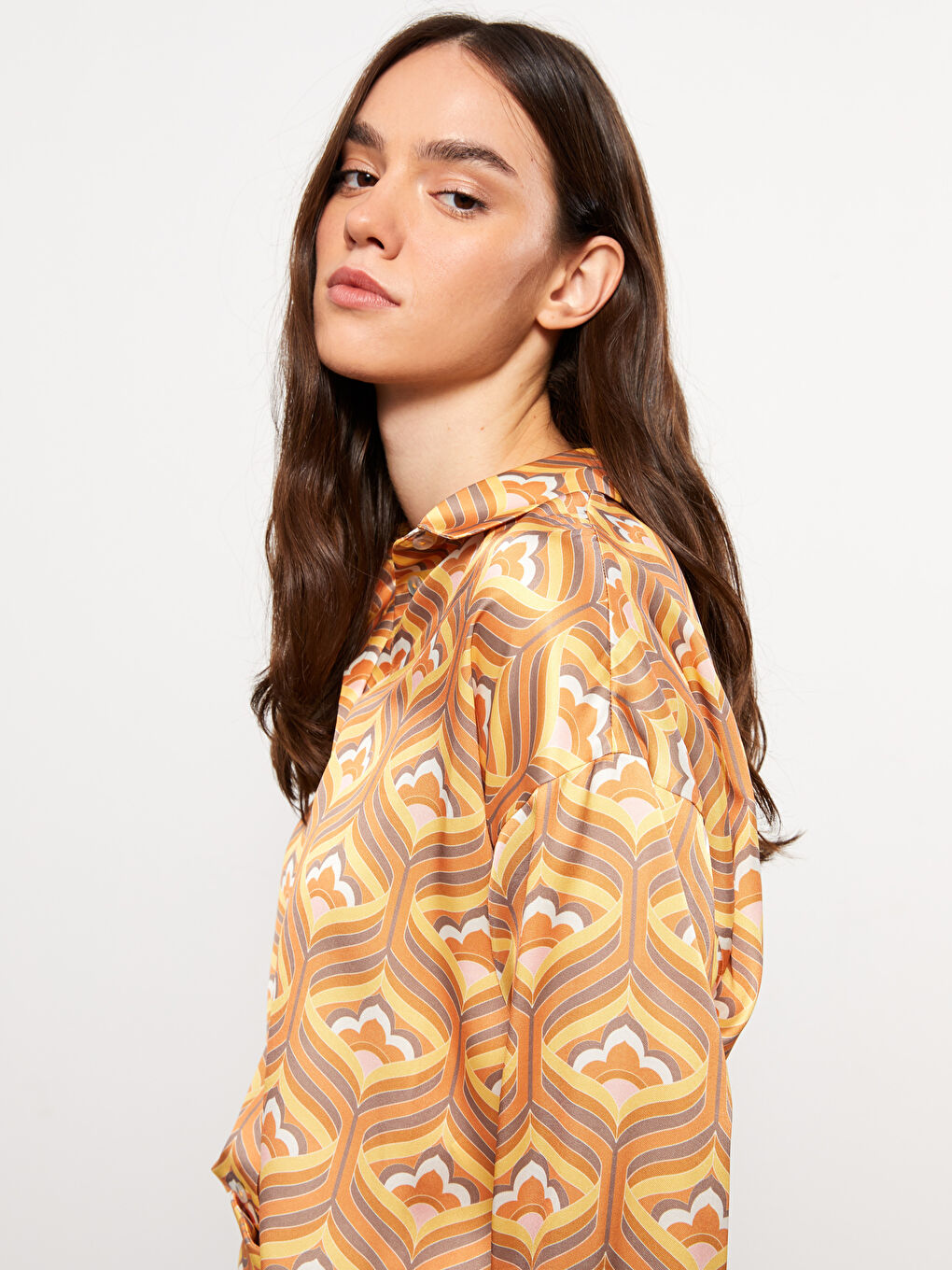 Košulja za Žene od Satena sa Uzorkom i Dugim Rukavima-2