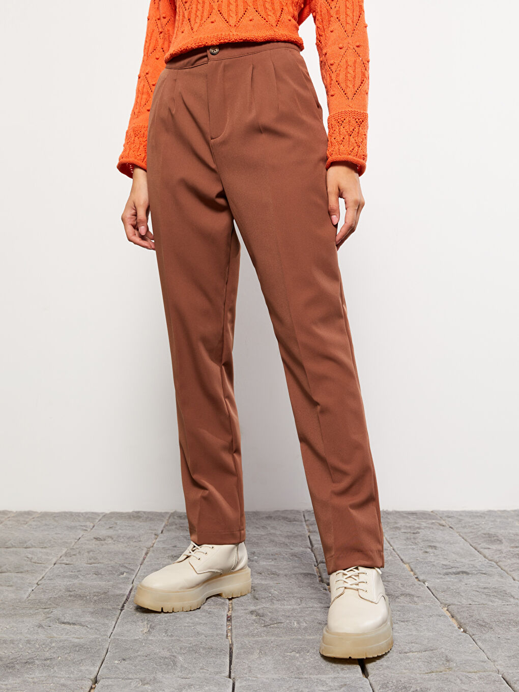 Women's Standard Fit Plain Trousers-3
