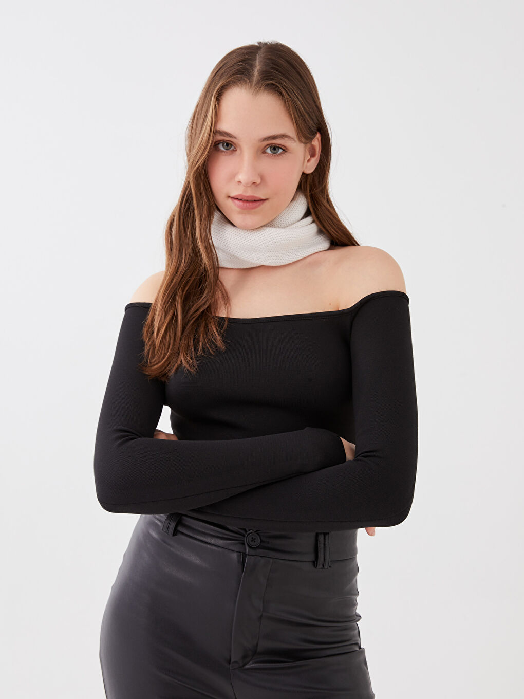 Ekru Kadın Düz Triko Boyunluk-1