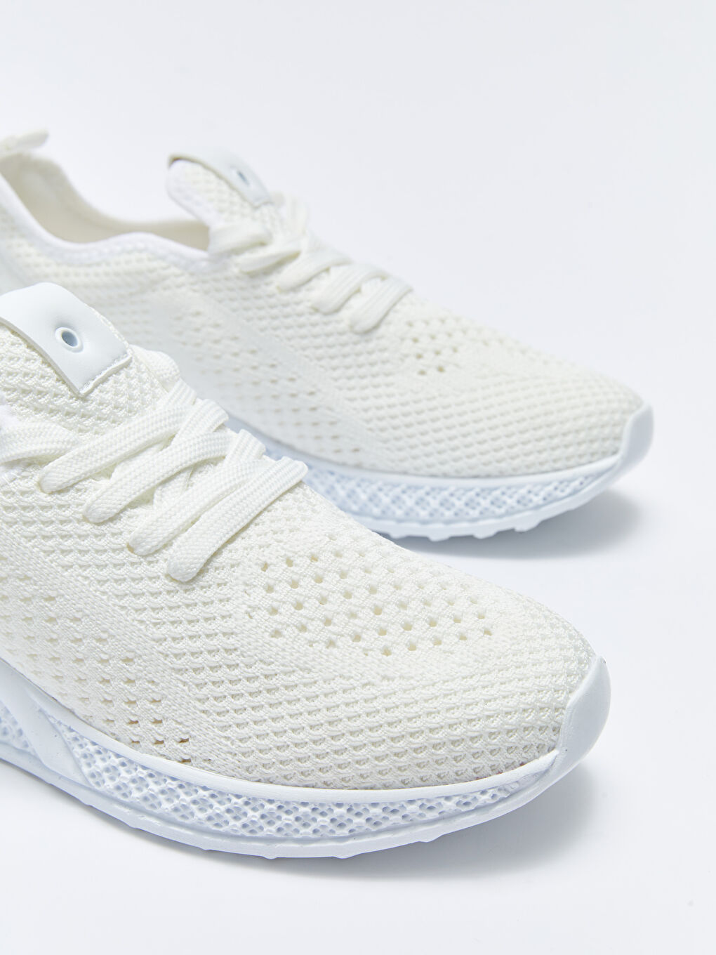 Beyaz Bağcıklı Triko Kadın Spor Ayakkabı-2