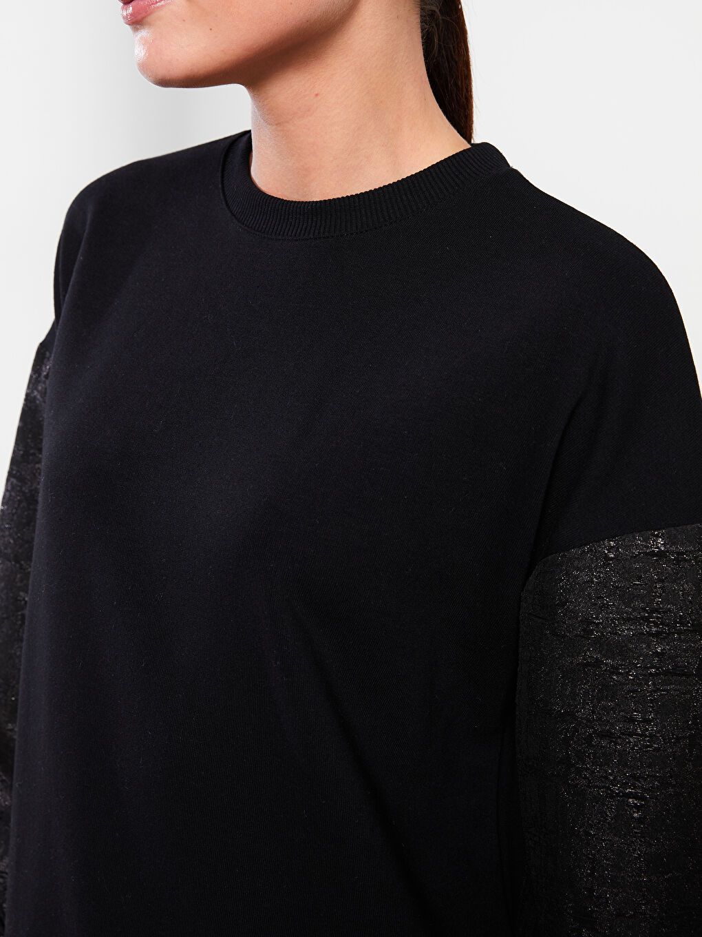 Siyah Bisiklet Yaka Kendinden Desenli Uzun Kollu Kadın Sweatshirt Tunik-6