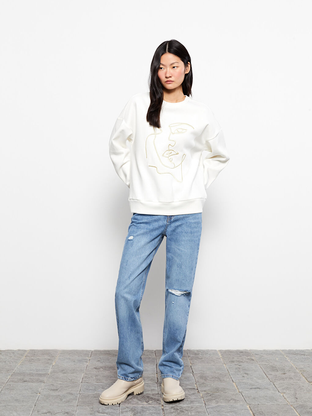 Hanorac Femei cu Guler Rotund Brodat și Mânecă Lungă-1