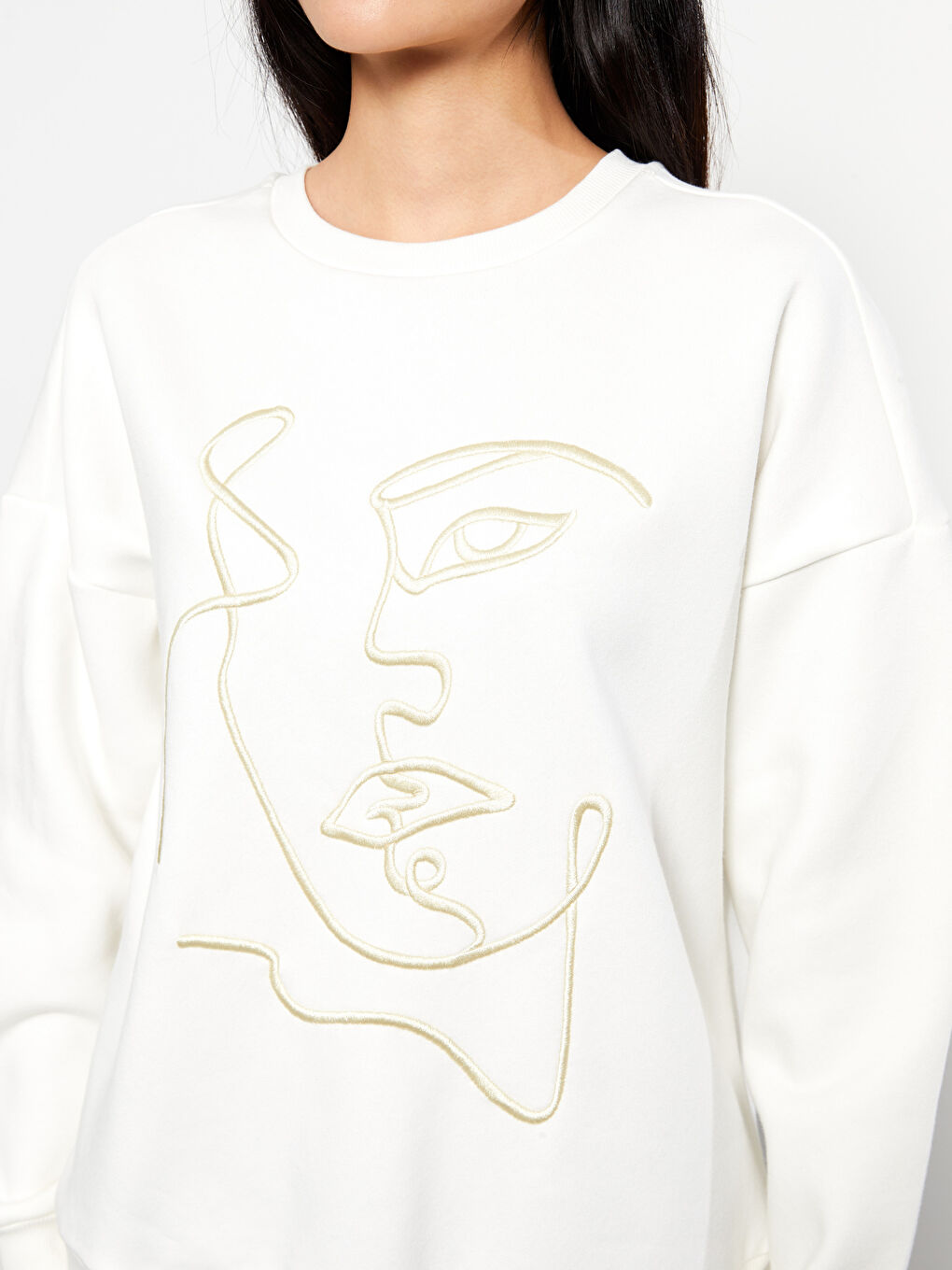 Hanorac Femei cu Guler Rotund Brodat și Mânecă Lungă-2