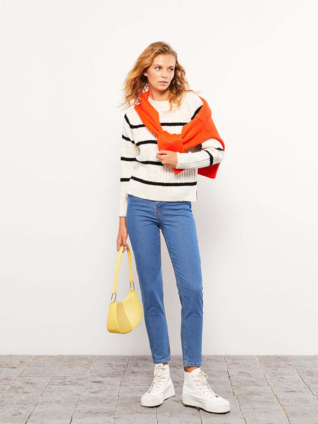 Women's Slim Mom Straight Jeans-1