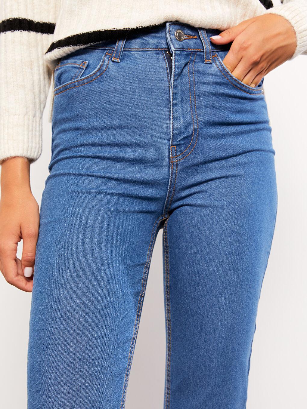Women's Slim Mom Straight Jeans-2