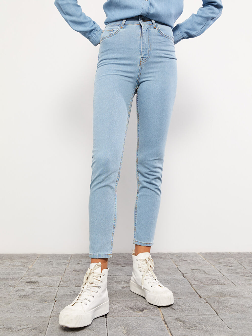 Women's Slim Mom Straight Jeans-3