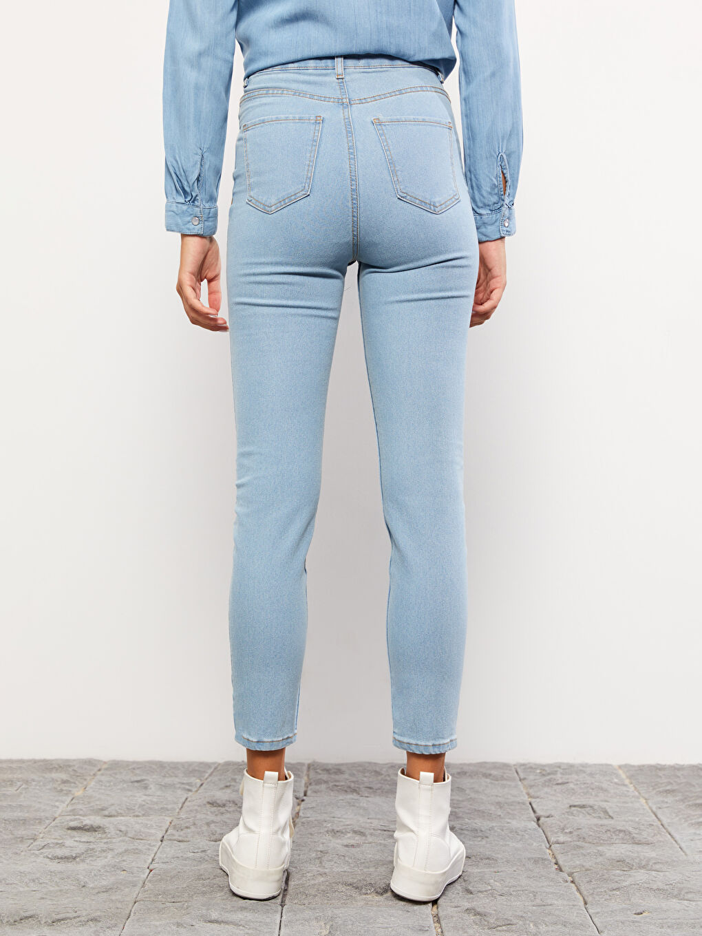 Women's Slim Mom Straight Jeans-4