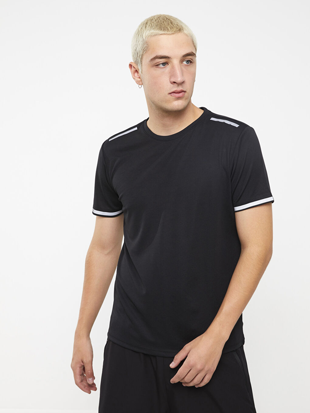Siyah Bisiklet Yaka Kısa Kollu Erkek Spor Tişört-1