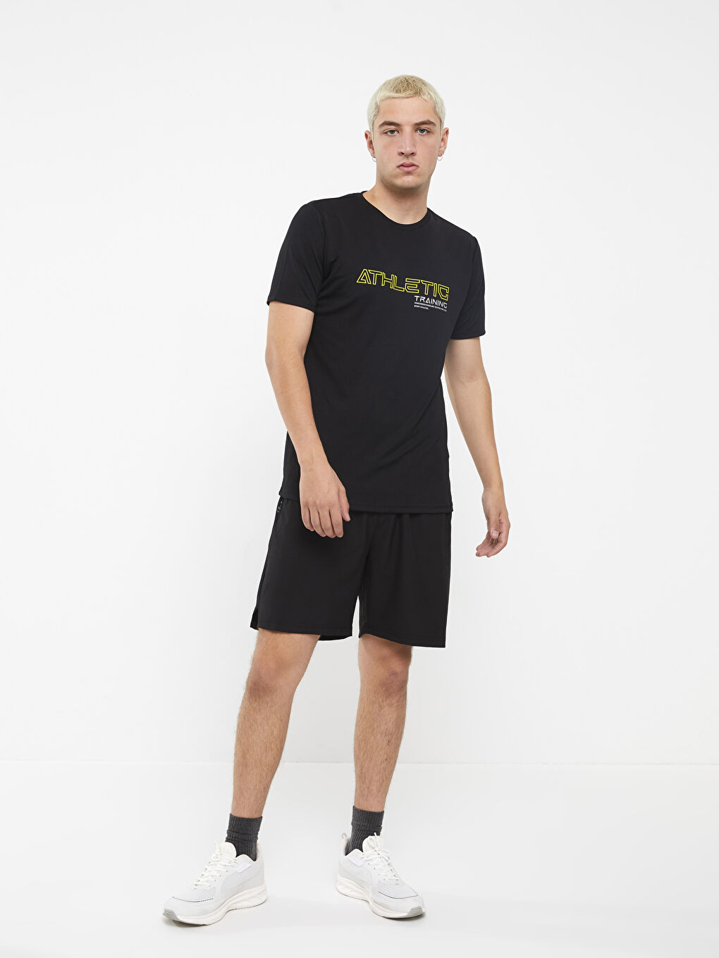 Siyah Bisiklet Yaka Kısa Kollu Baskılı Erkek Spor Tişört-2