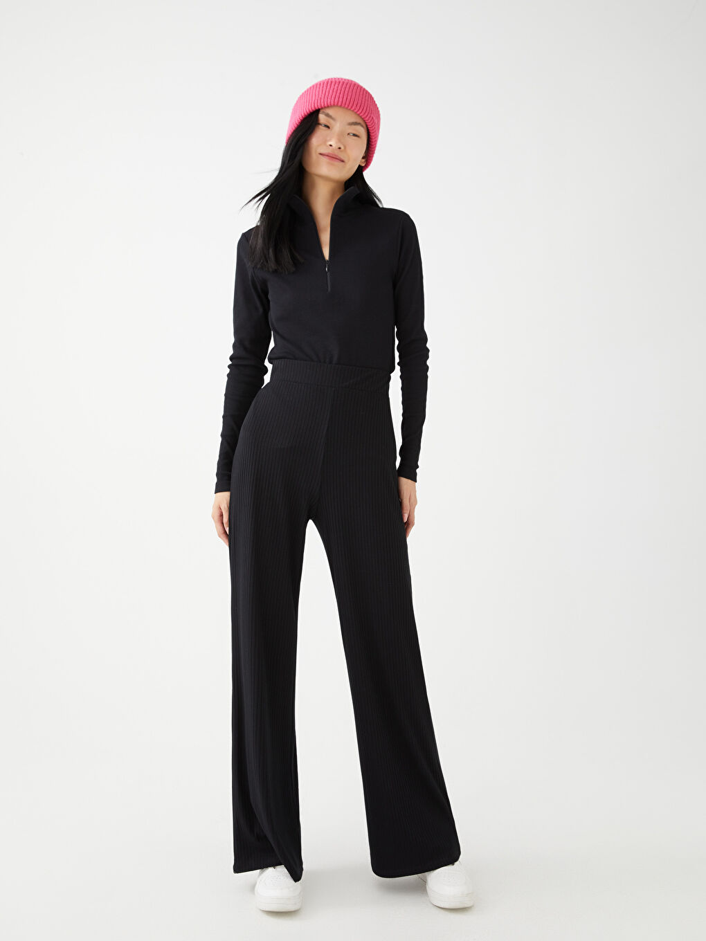 Siyah Kadın Beli Lastikli Düz Eşofman Altı-1