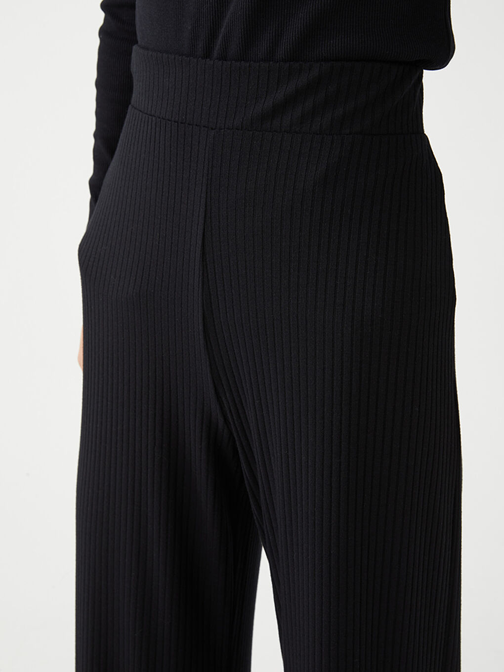 Siyah Kadın Beli Lastikli Düz Eşofman Altı-2