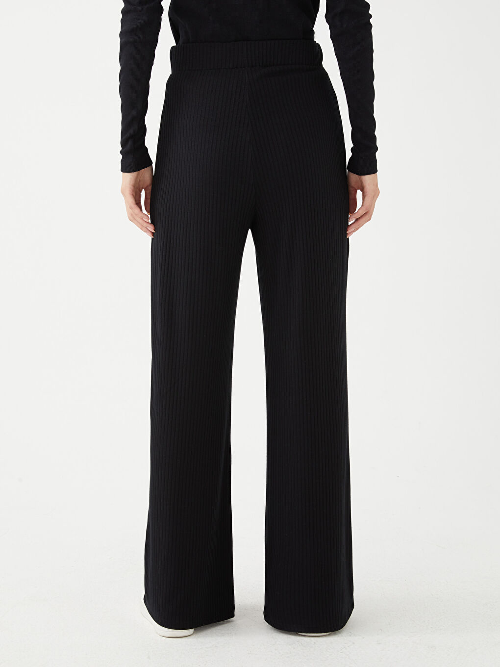 Siyah Kadın Beli Lastikli Düz Eşofman Altı-4