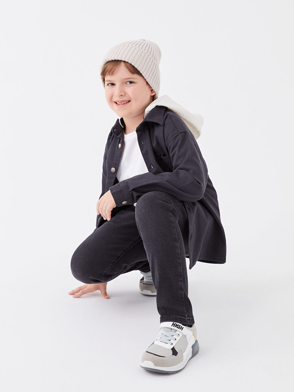 Siyah Rahat Kalıp Erkek Çocuk Jean Pantolon