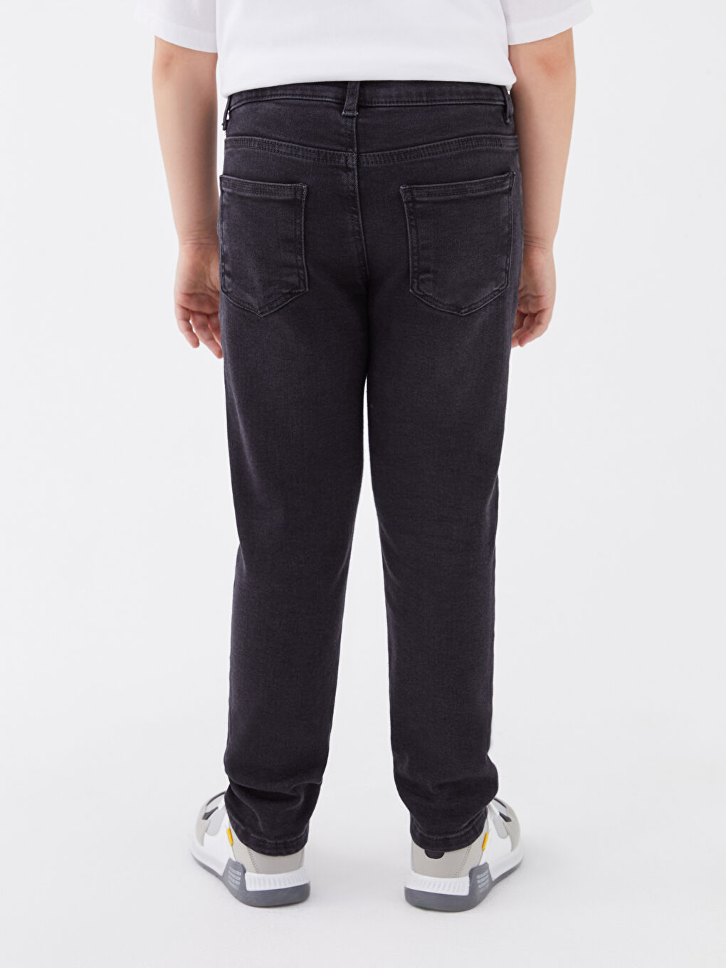 Siyah Rahat Kalıp Erkek Çocuk Jean Pantolon-4