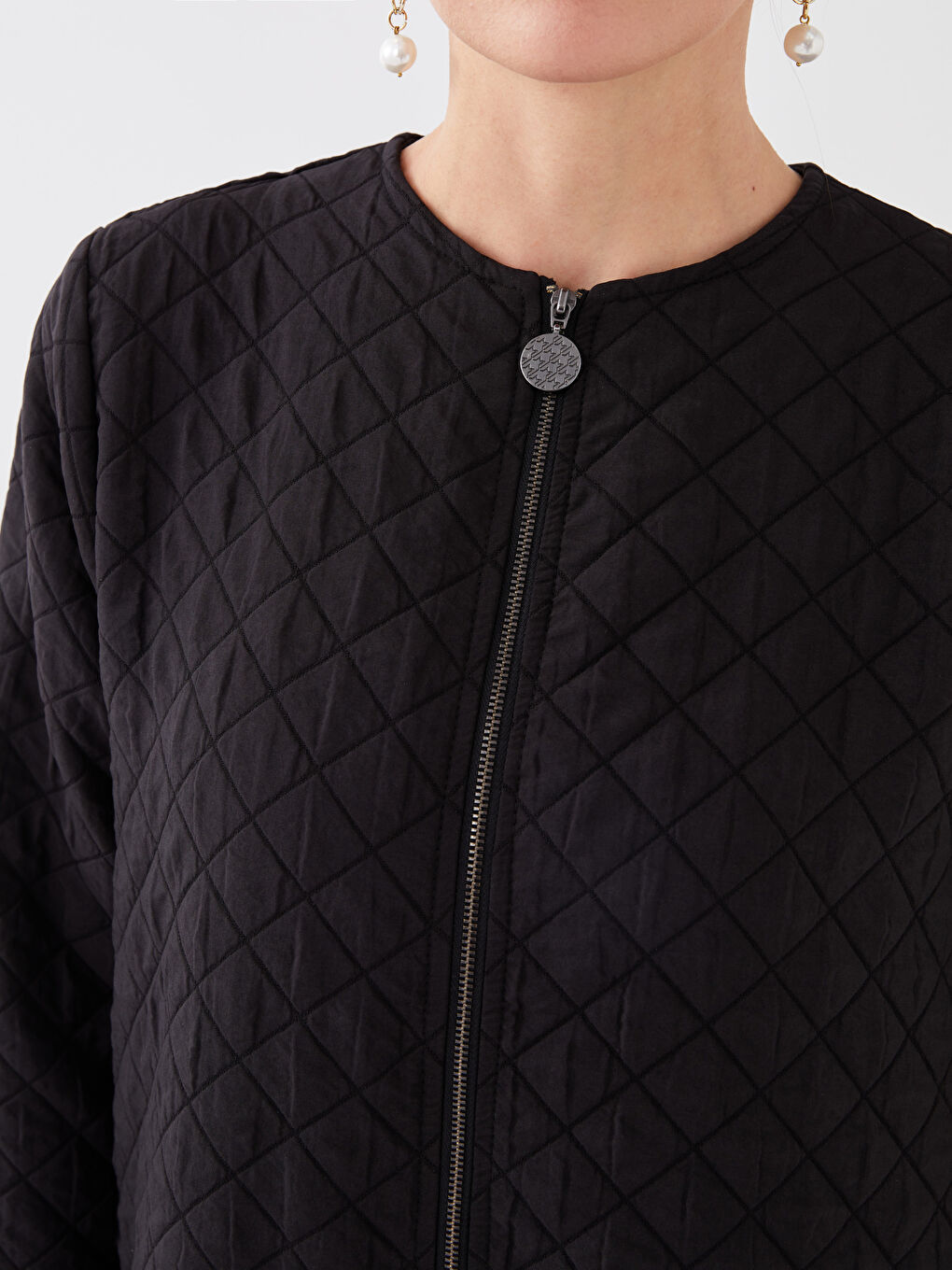 Siyah Bisiklet Yaka Kapitone Uzun Kollu A Kesim Kadın Ferace-3