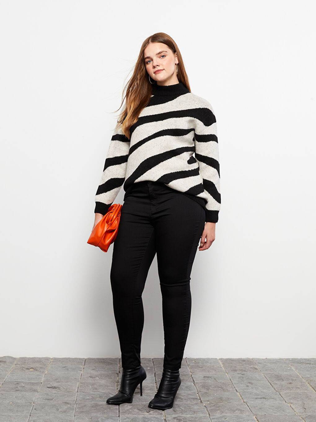 Siyah Kadın Slim Fit Düz Jean Pantolon