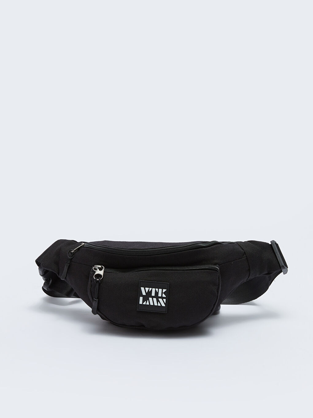 Siyah Etiket Detaylı Erkek Bel Çantası