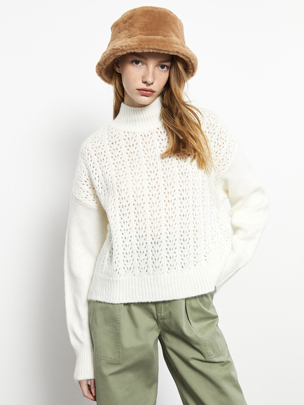 Ekru Balıkçı Yaka Kendinden Desenli Uzun Kollu Kadın Triko Kazak-6