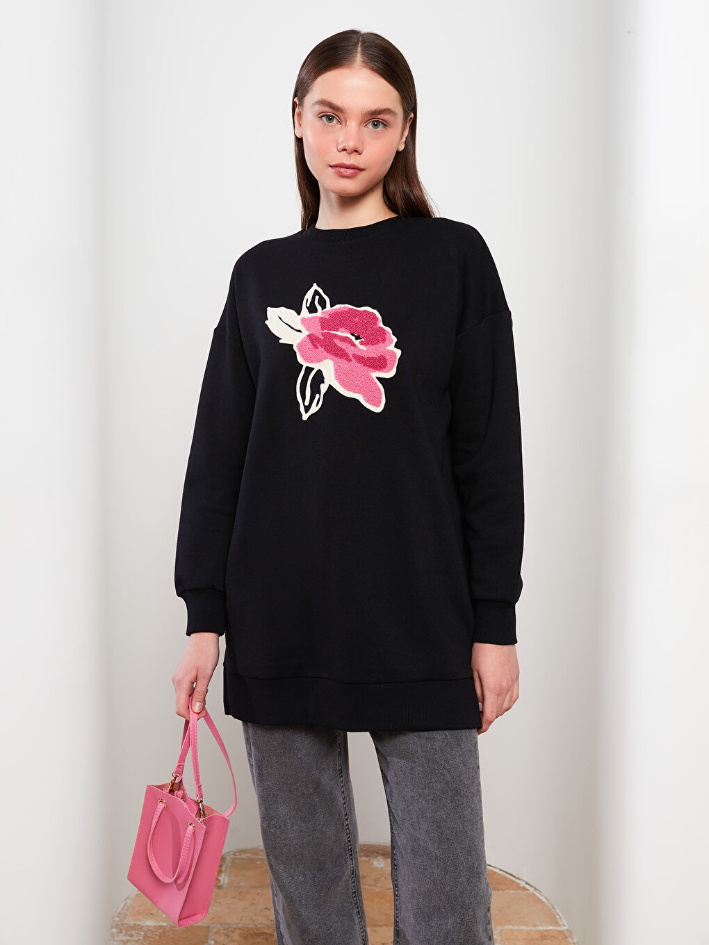 Siyah Bisiklet Yaka Baskılı Kadın Kalın Sweatshirt Tunik