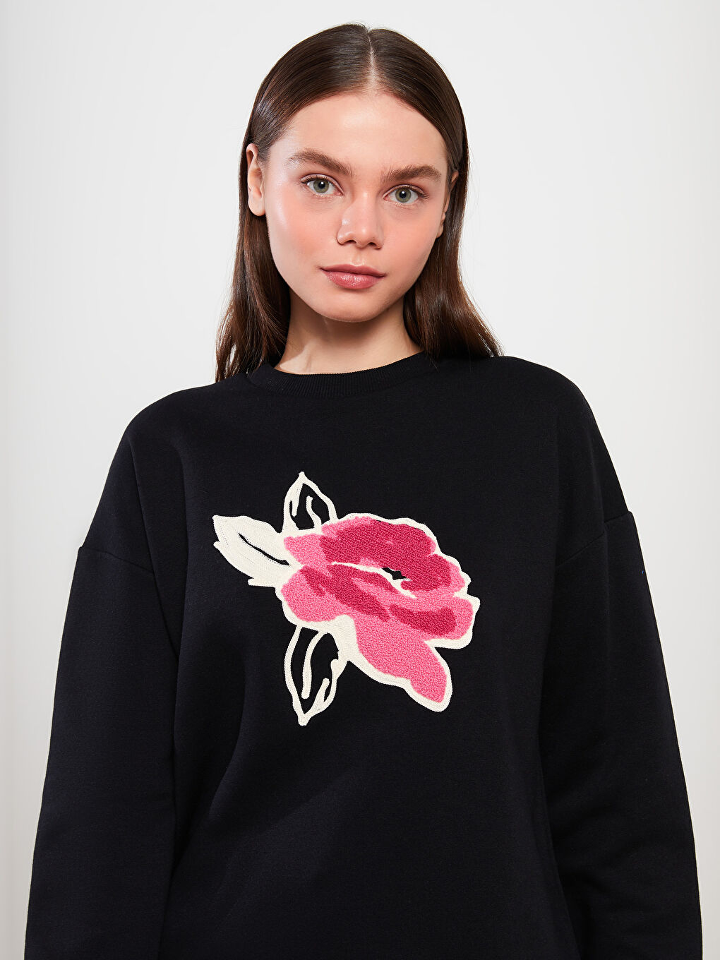 Siyah Bisiklet Yaka Baskılı Kadın Kalın Sweatshirt Tunik-2