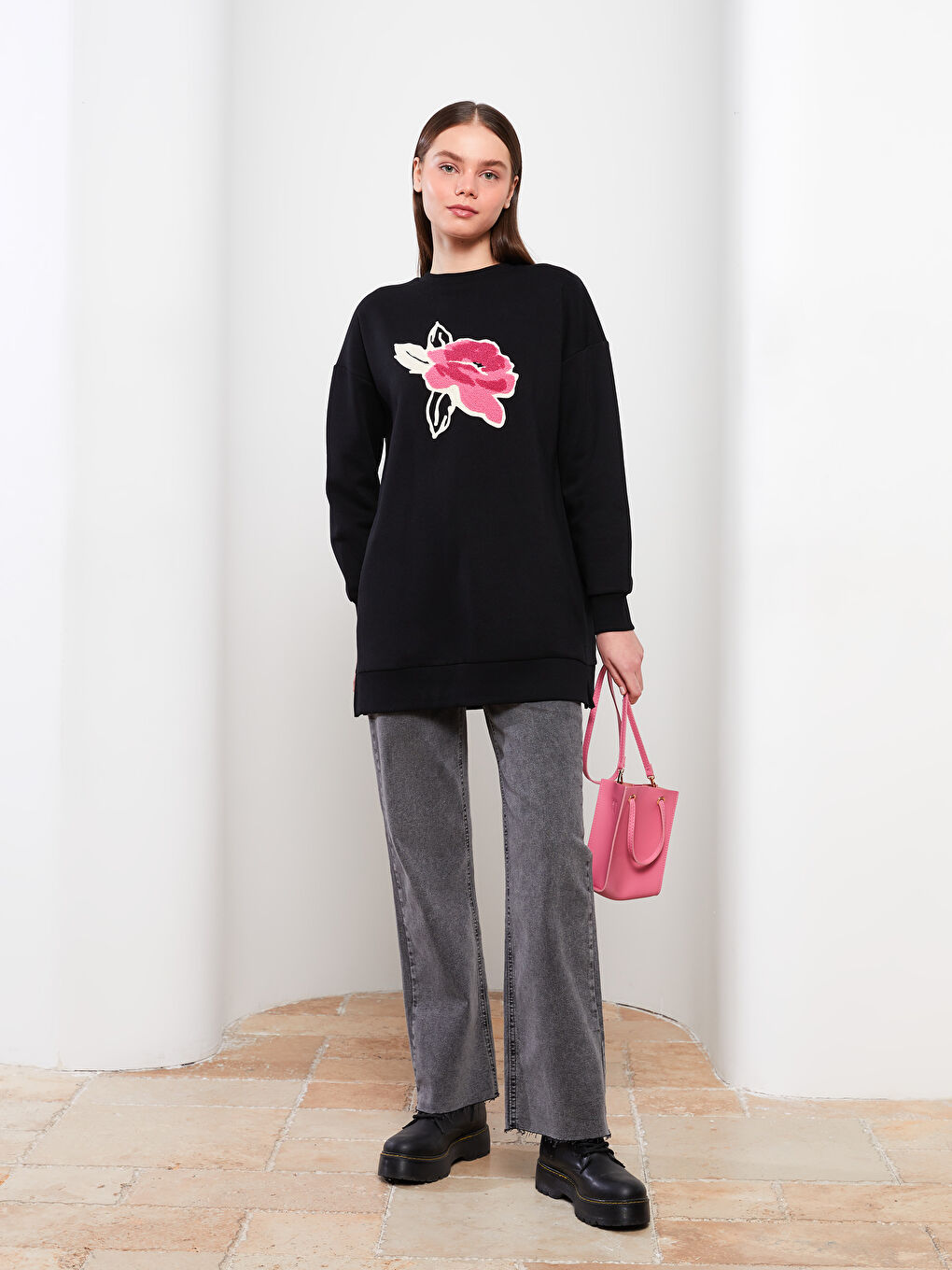 Siyah Bisiklet Yaka Baskılı Kadın Kalın Sweatshirt Tunik-3