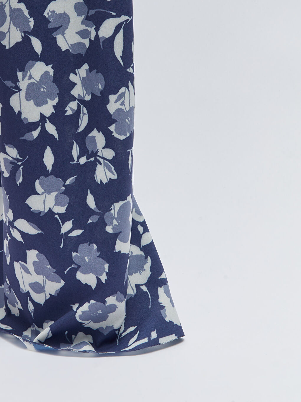 Mavi Çiçek Desenli Kadın Şal-3