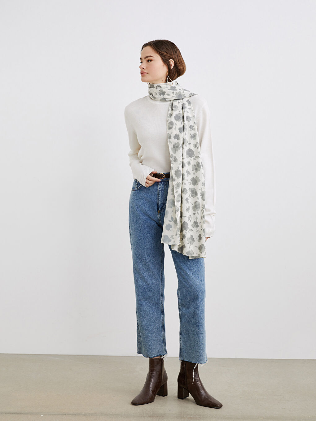 Yeşil Çiçek Desenli Kadın Şal-2