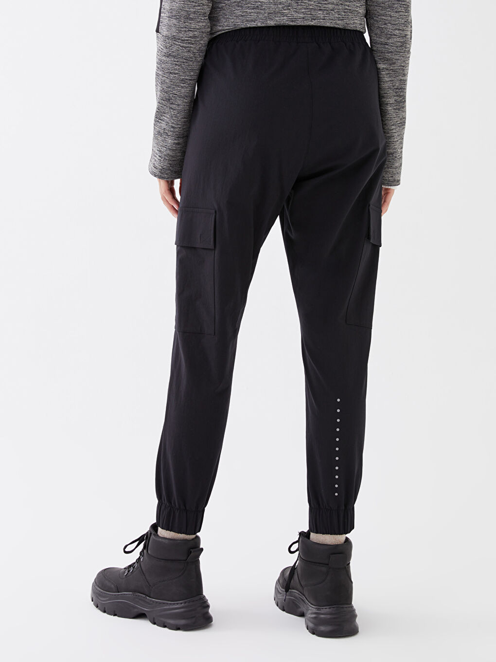 Siyah Beli Lastikli Reflektör Baskılı Kadın Outdoor Pantolon-4