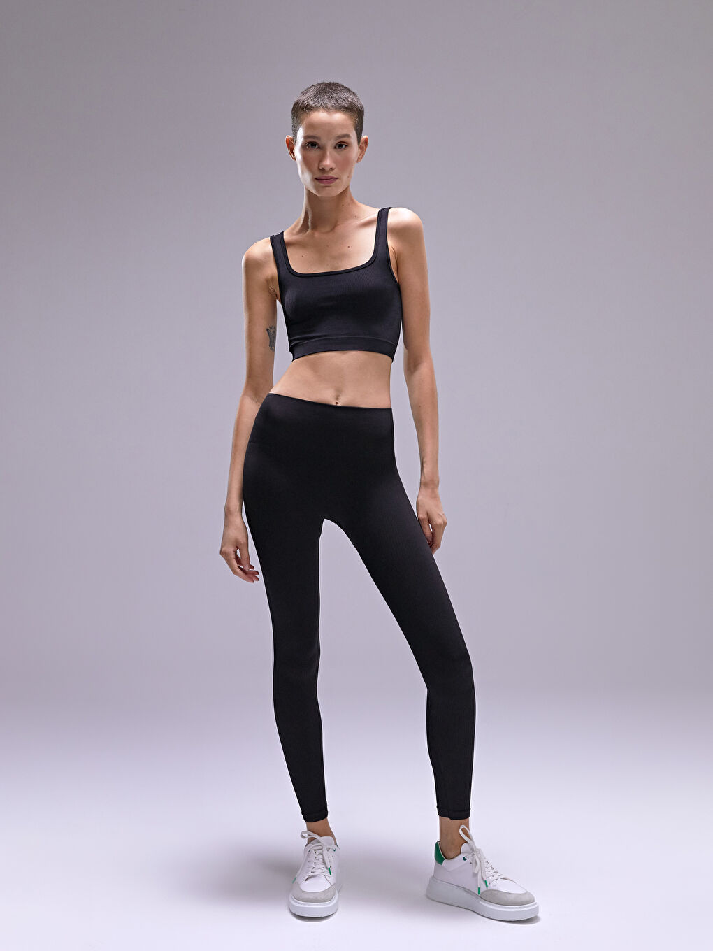 Siyah Toparlayıcı Seamless Kadın Tayt-1