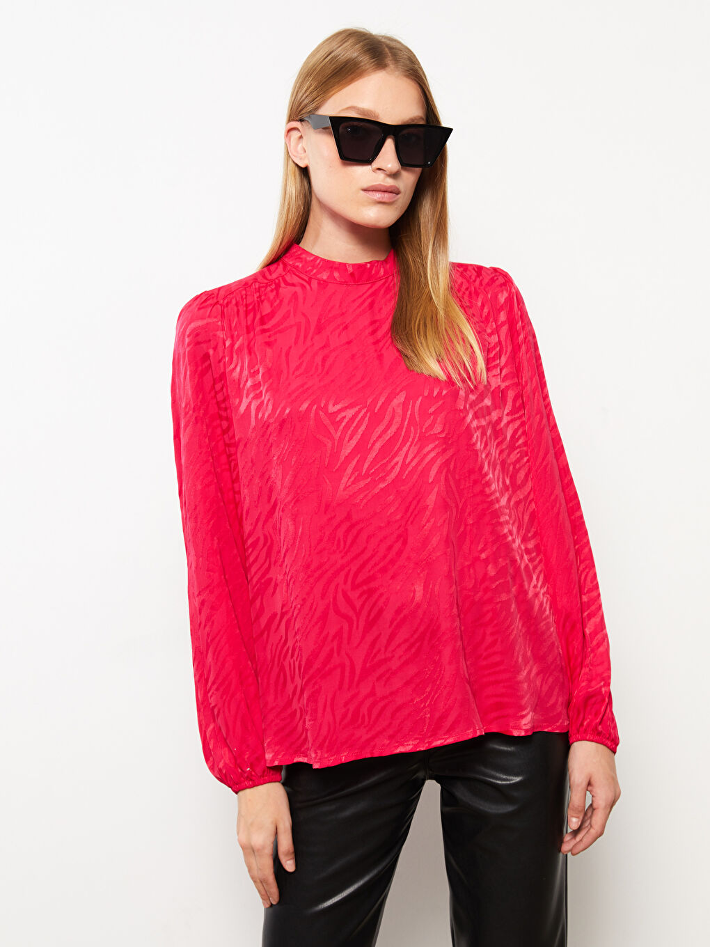 LCWAIKIKI Classic High Collar Patterned Long Sleeve Viscose Women's Blouse -W2I733Z8-SWX