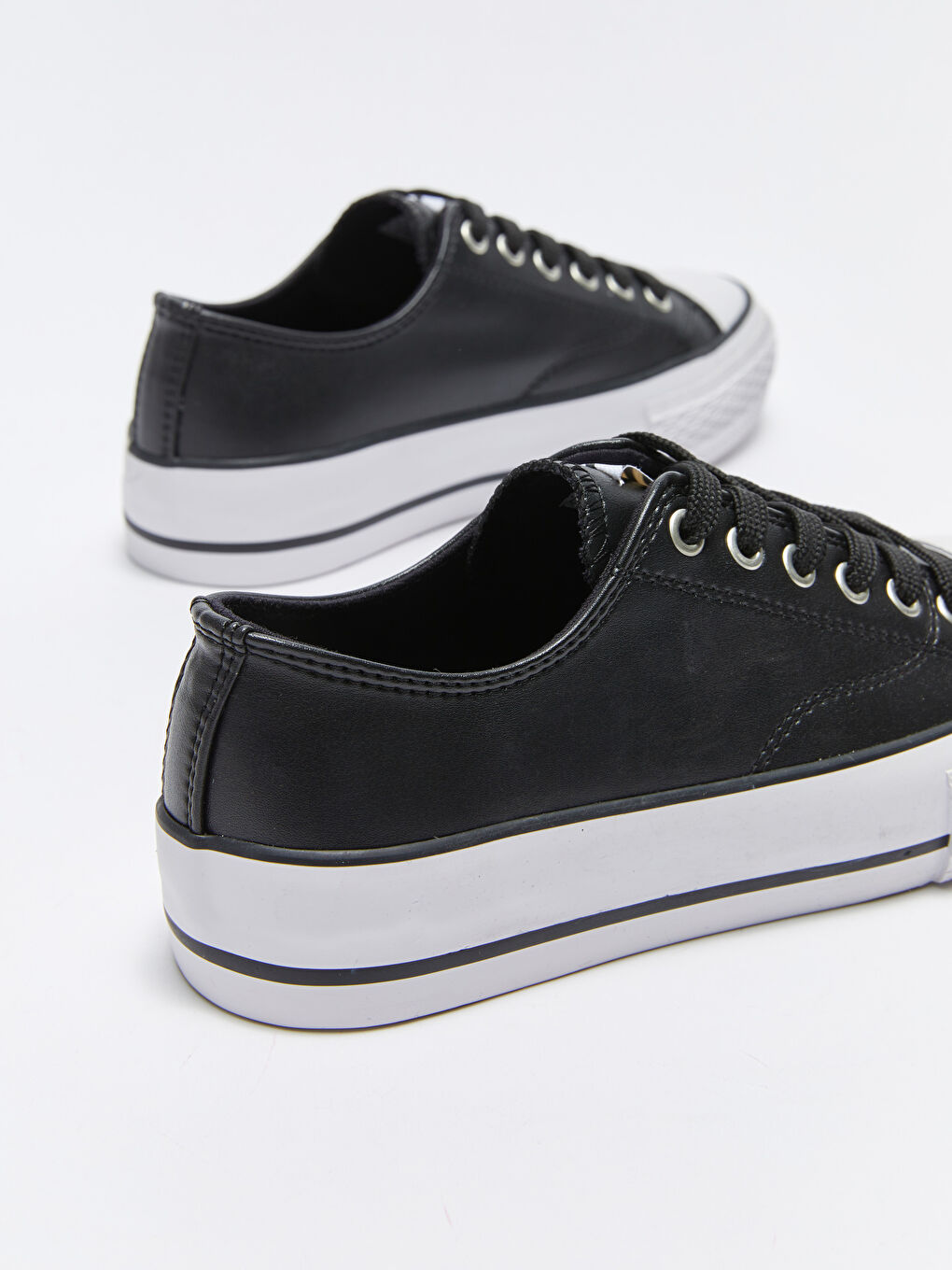 Siyah Bağcıklı Kadın Spor Ayakkabı-4