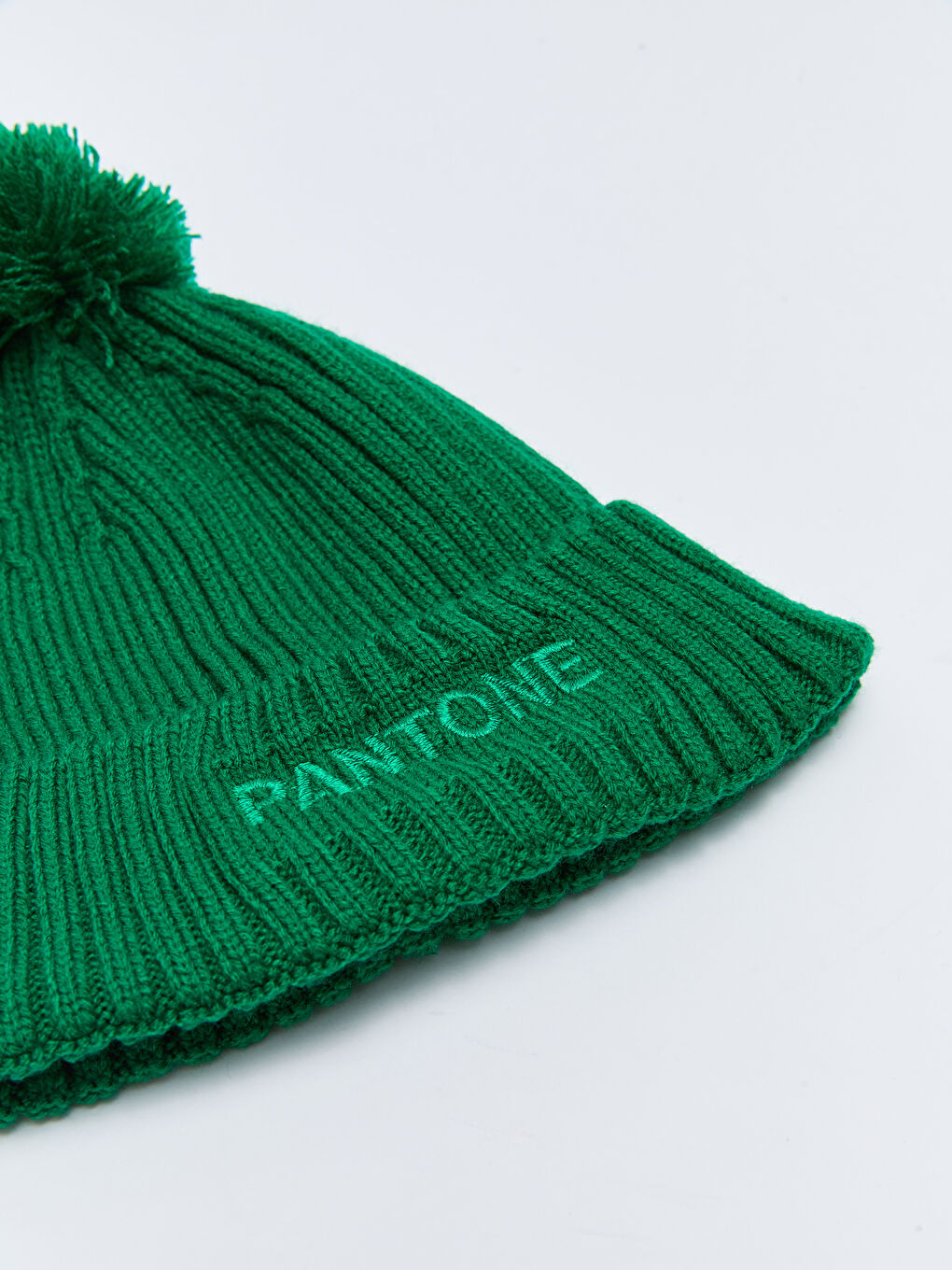 Yeşil Yazı Nakışlı Ponponlu Unisex Çocuk Bere-1