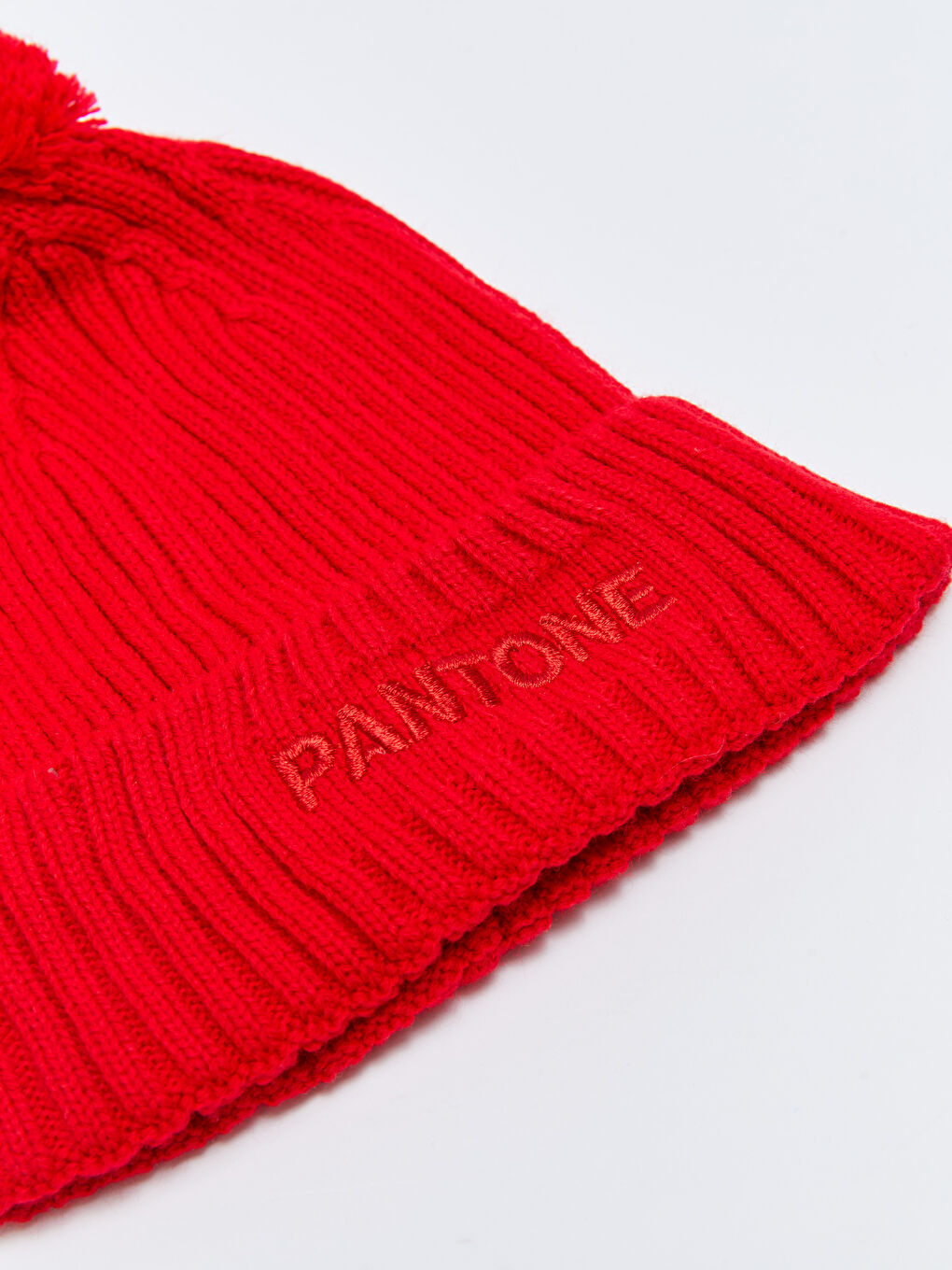 Kırmızı Yazı Nakışlı Ponponlu Unisex Çocuk Bere-1