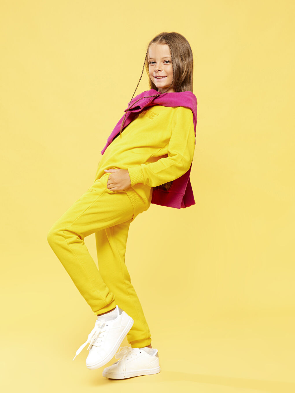 Sarı Beli Lastikli Nakışlı Unisex Çocuk Jogger Eşofman Altı