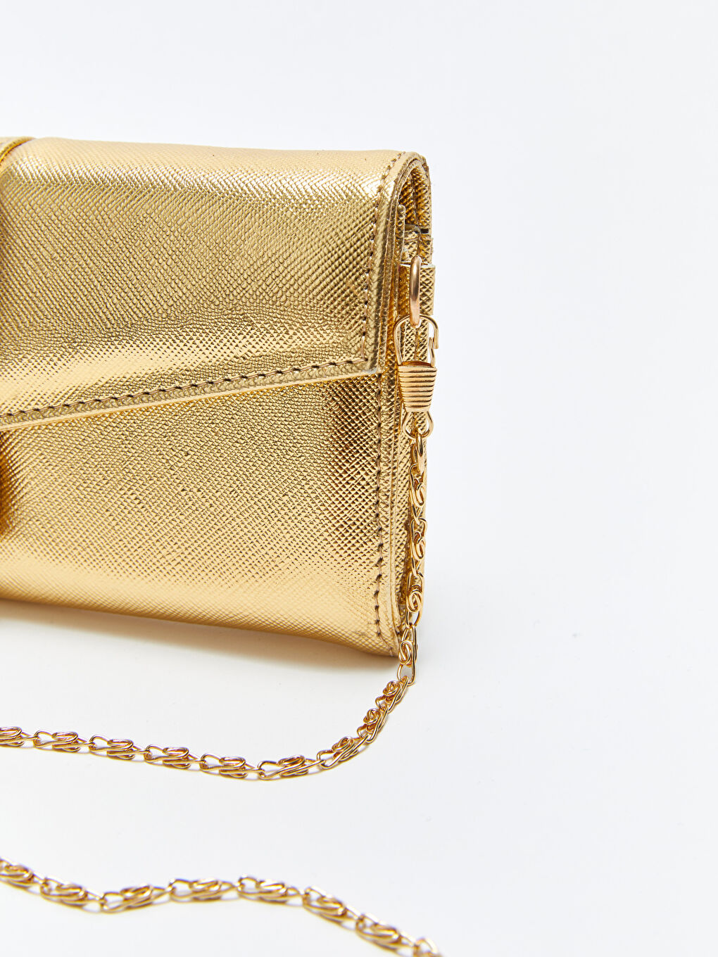 Sarı Metalik Görünümlü Zincir Detaylı Kadın Cüzdan-2