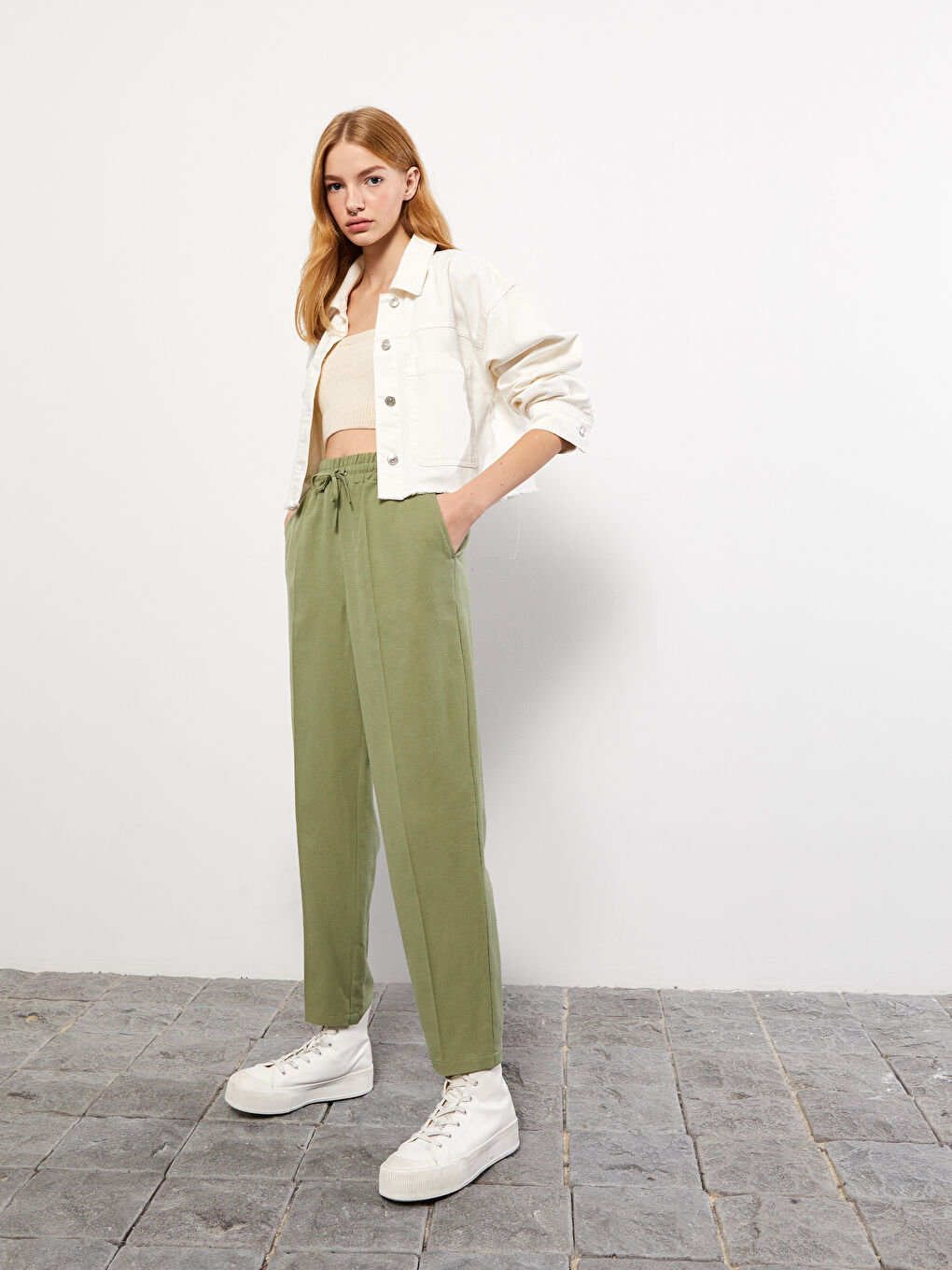 LCW Vision Women's Elastic Waist Plain Trousers -W2I850Z8-GUY
