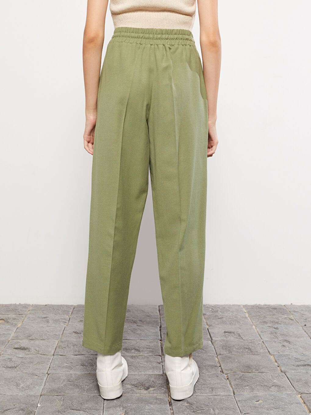 LCW Vision Women's Elastic Waist Plain Trousers -W2I850Z8-GUY