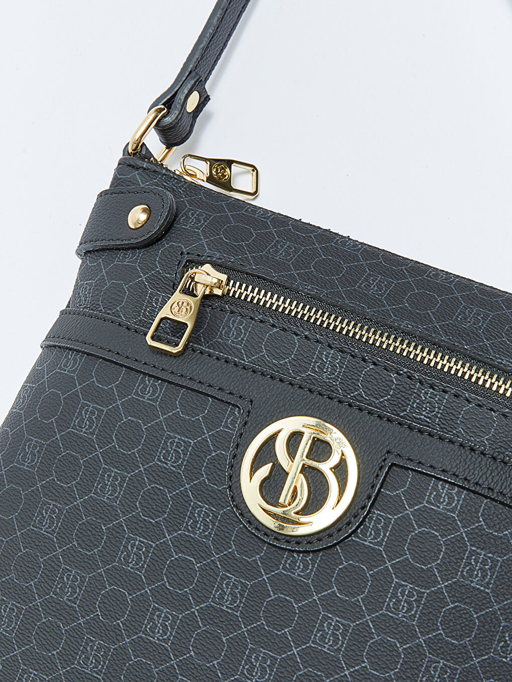 Siyah Monogram Desenli Kadın Çapraz Çanta-4