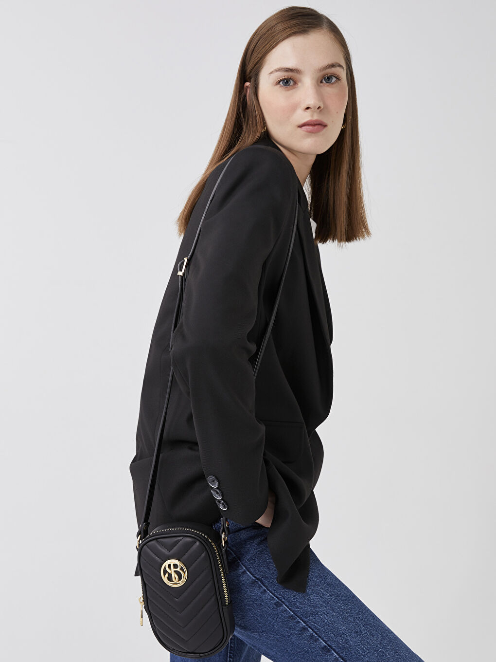 Siyah Kapitone Desenli Kadın Çapraz Çanta