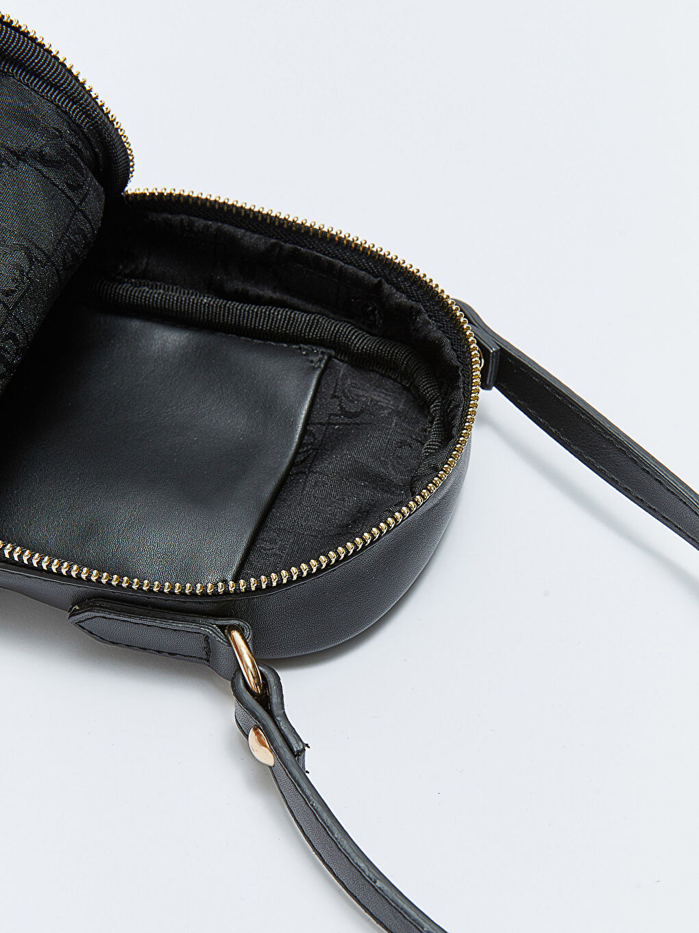 Siyah Kapitone Desenli Kadın Çapraz Çanta-6